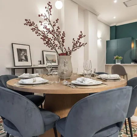 Modern Luxe In The Historic Center By Rems *