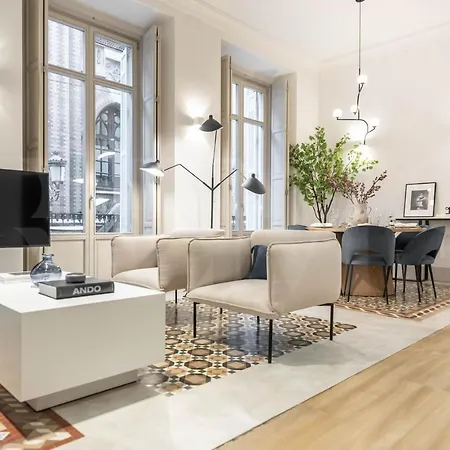 Modern Luxe In The Historic Center By Rems *