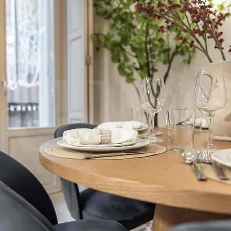Modern Luxe In The Historic Center By Rems Apartment *