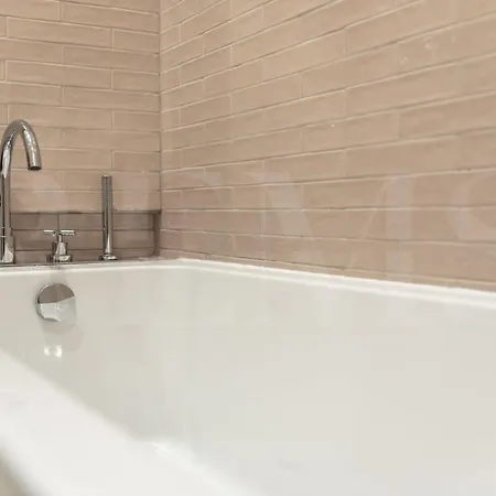 Modern Luxe In The Historic Center By Rems Apartment *